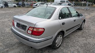 Nissan Almera  picture 5