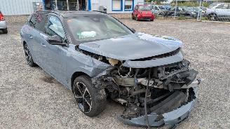 Opel Astra L picture 3