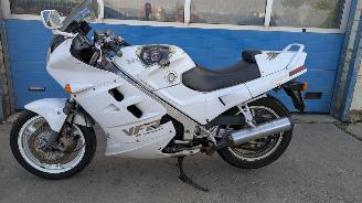 Uttjänta bilar motor Honda VFR 750 RC24 1988/1