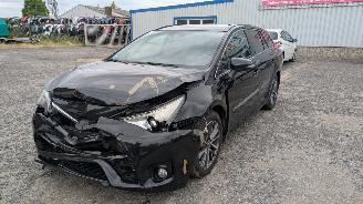 rozbiórka samochody osobowe Toyota Avensis 1.8 2015/5