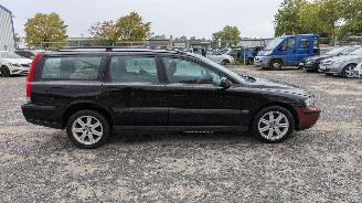 Volvo V-70 2.4 picture 4