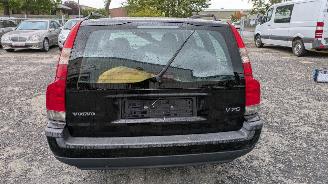 Volvo V-70 2.4 picture 6