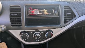 Kia Picanto 1.0 picture 12