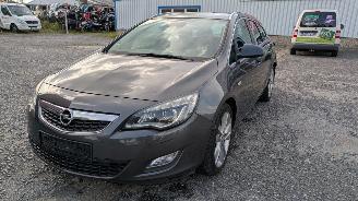 Auto da rottamare Opel Astra 1.7 CDTI 2011/5