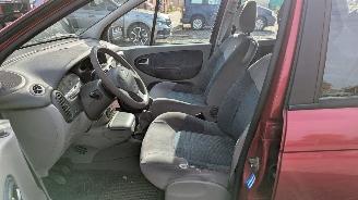 Renault Scenic 1.6 picture 10