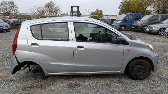 Daihatsu Cuore 1.0 picture 4