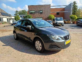 uszkodzony samochody osobowe Seat Ibiza 1.2 SC  Club airco 2010/6