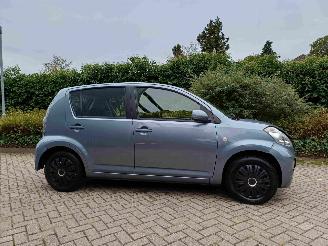 Daihatsu Sirion 2          1.3-16V Exclusive automaat picture 10