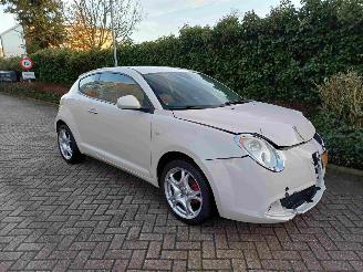 Schadeauto Alfa Romeo MiTo 1.4 Centenario 2010/9