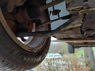 Renault Clio 1.2-16V Special Rip Curl picture 15