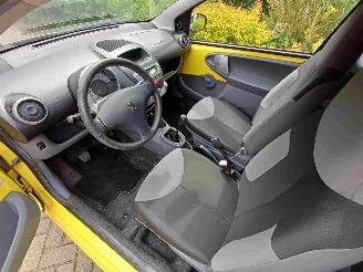 Peugeot 107 1.0-12V XR picture 8