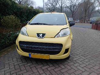 Peugeot 107 1.0-12V XR picture 15