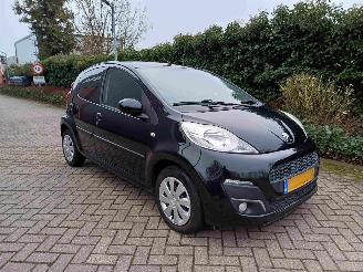 Unfallwagen Peugeot 107 1.0 Envy 5drs airco 2012/9