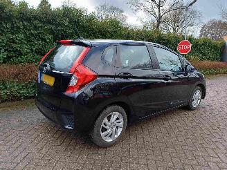 krockskadad bil auto Honda Jazz 1.3 i-VTEC Comfort 2017/2