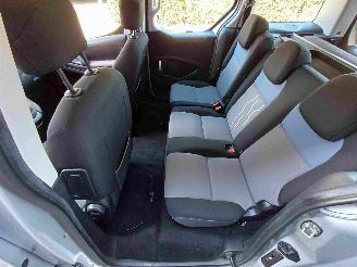 Peugeot Partner Tepee 1.6 VTi Access picture 6