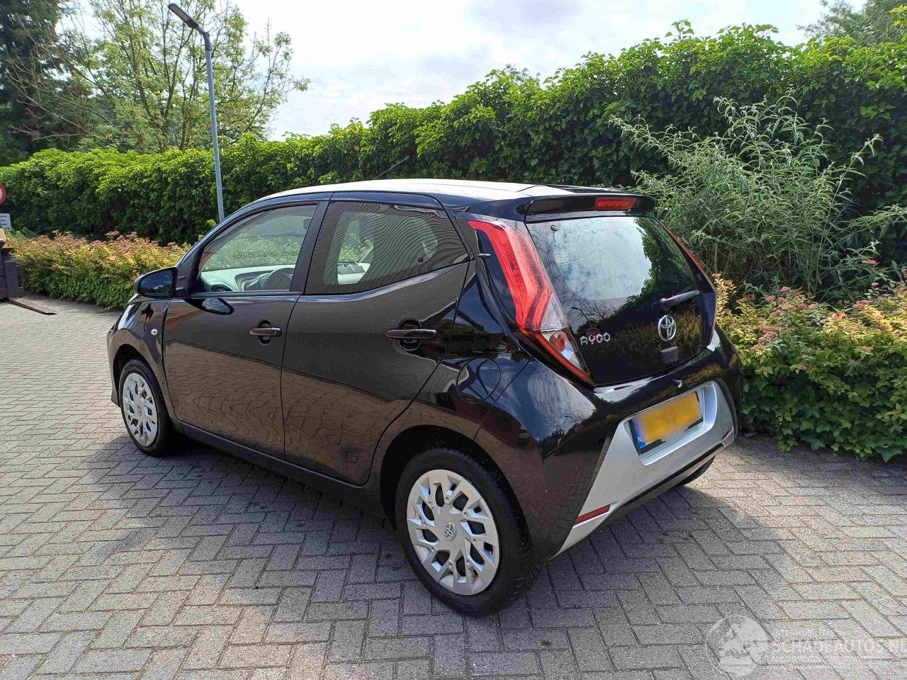 Toyota Aygo 1.0 VVT-i x-play