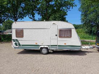 Uttjänta bilar auto Chateau Kangoo Calista 450 + mover 2002/6
