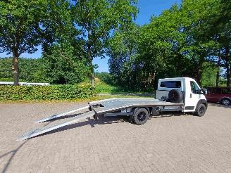 Peugeot Boxer 435 2.0 BlueHDI L4 MAXI oprijwagen / autoambulance picture 13