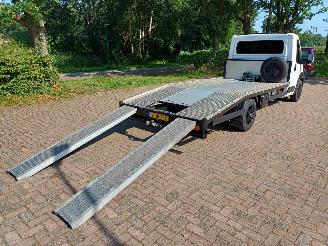 Peugeot Boxer 435 2.0 BlueHDI L4 MAXI oprijwagen / autoambulance picture 14