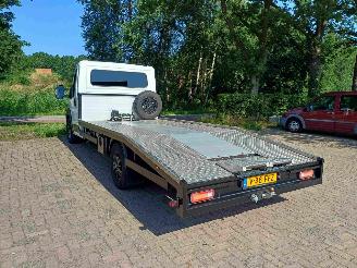 Peugeot Boxer 435 2.0 BlueHDI L4 MAXI oprijwagen / autoambulance picture 17