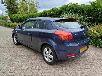 Kia Pro cee d 1.4 CVVT X-tra picture 2