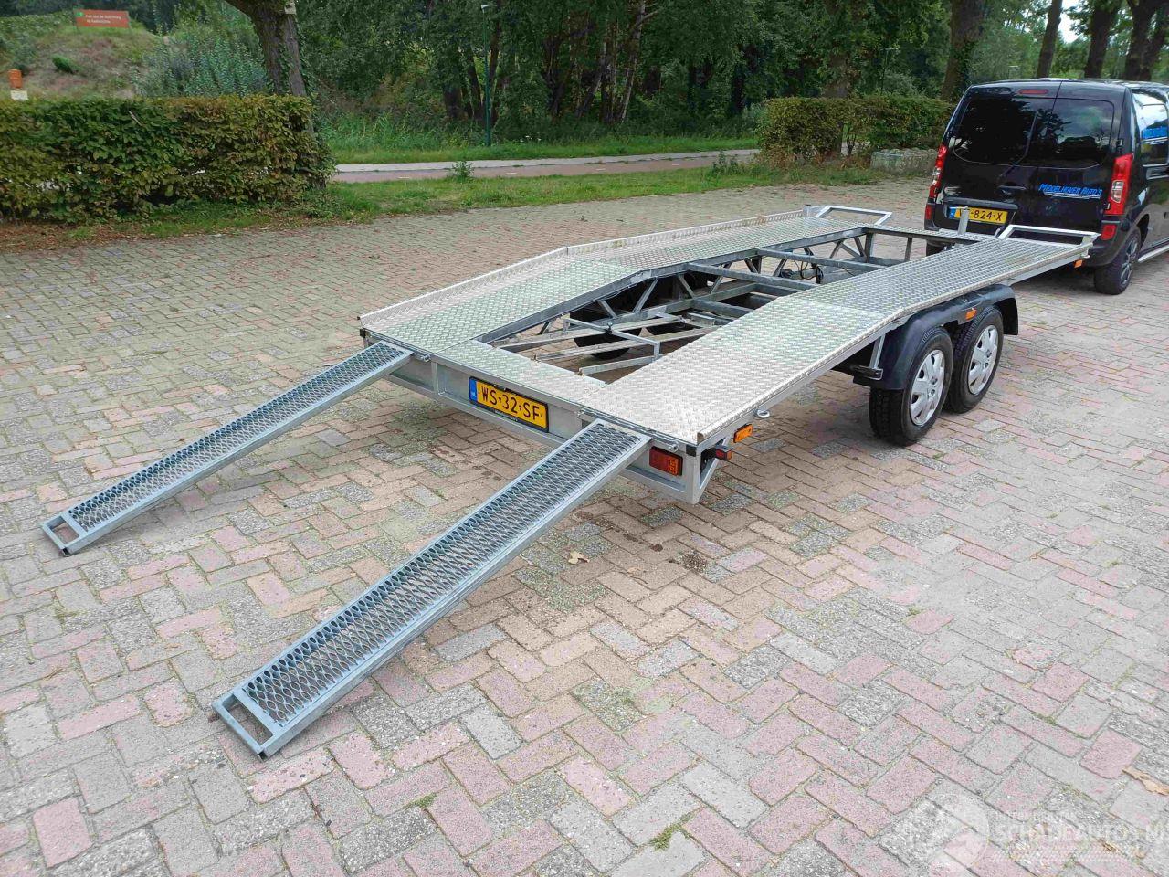 -  Peters PP 27 autoambulance