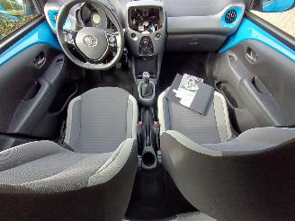 Toyota Aygo 1.0 VVT-i x-play picture 7