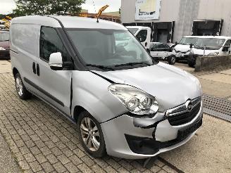 Opel Combo 1.6d 77kW E5 6 bak Clima LM Velgen picture 3