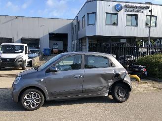 Schadeauto Renault Twingo Electric 2021/12