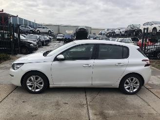 Uttjänta bilar auto Peugeot 308 1.2i 81kW E6 5 drs AICRO NAVI 2017/5