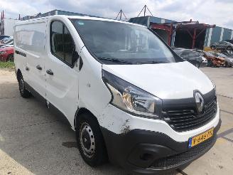 Renault Trafic L2H1 16dci 89kW E6 Airco, Navi picture 2