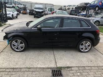 Voiture accidenté Audi A3 16tdi 85kW E6 SB 2017/7