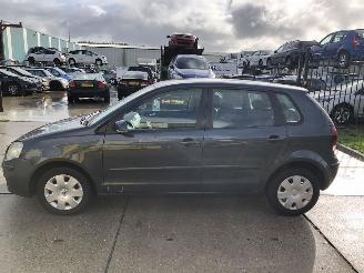 krockskadad bil auto Volkswagen Polo 14i 16v Airco 2006/6