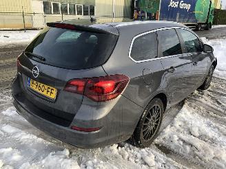 Opel Astra 14i turbo 88kW E5 SPORTS TOURER picture 4