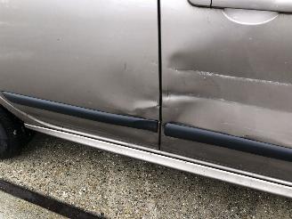 Nissan Micra 1.2i 5 drs Airco 121 dkm picture 13