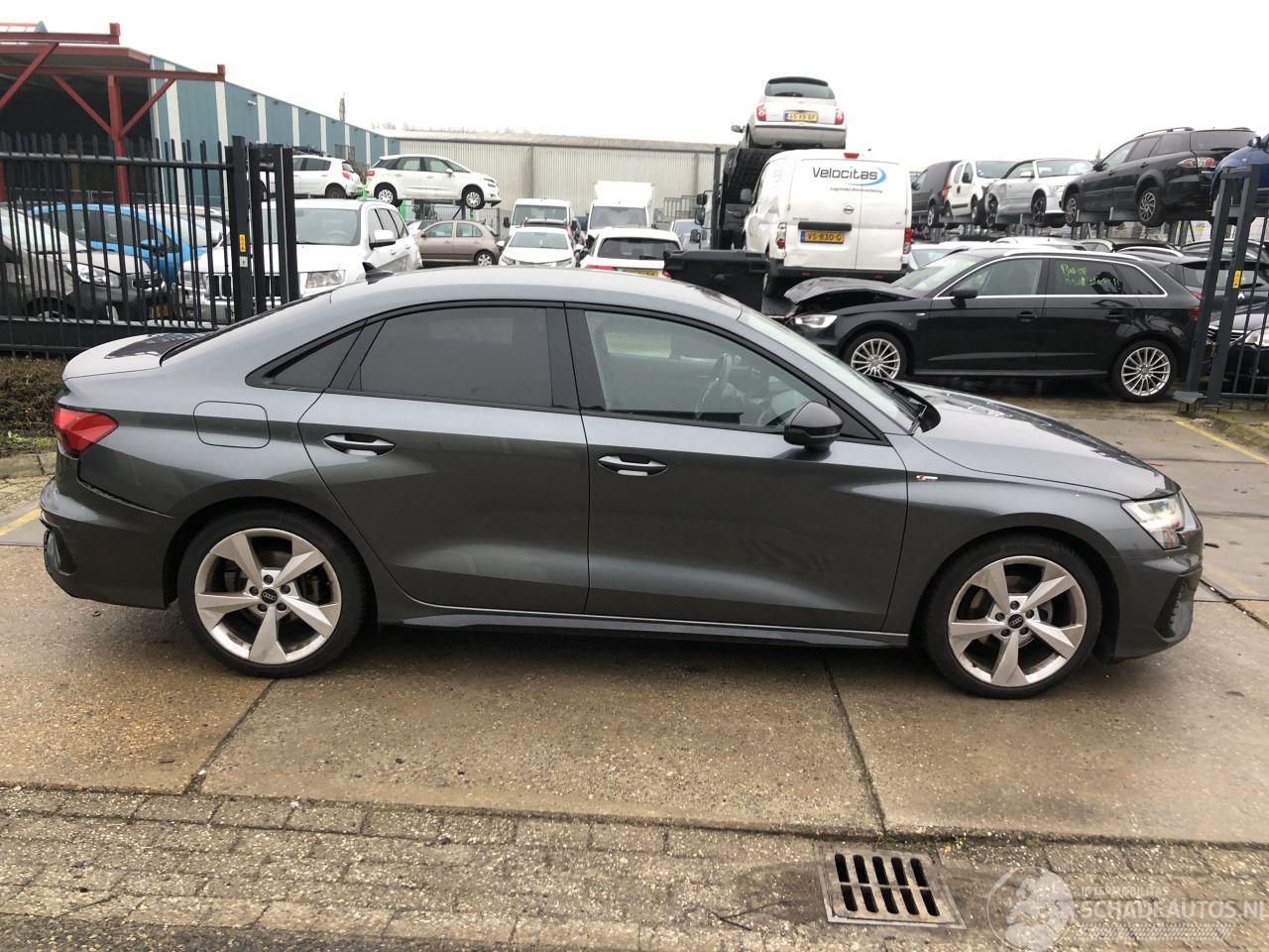 Audi A3 35TFSI S-LINE Limo 110kW