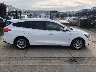 škoda osobní automobily Ford Focus 1.0 Ecoboost Trend Edition Business 2021/3