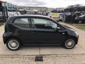 skadebil auto Volkswagen Up! High Up! Blue Motion 2012/6