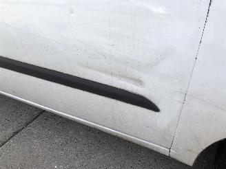 Hyundai I-10 1.1i i-catcher picture 9