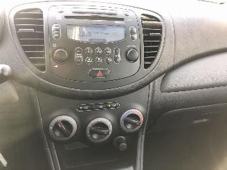 Hyundai I-10 1.1i i-catcher picture 8