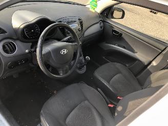 Hyundai I-10 1.1i i-catcher picture 6