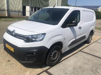 Citroën Berlingo L2 15hdi 96kW Automaat E6 picture 2