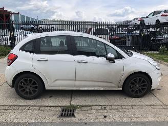 Damaged car Citroën C3 1.6hdi 68kW E5 Airco, LM velgen 2012/11