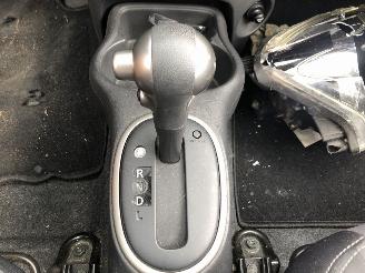 Nissan Micra 12i Automaat Pano, Navi, LM velgen picture 10