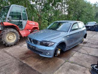 Démontage voiture BMW 1-serie 116 i 2005/9