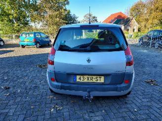 Renault Scenic  picture 3