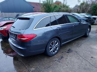 Damaged car Mercedes C-klasse 220 D 2014/11