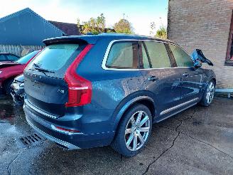 Damaged car Volvo Xc-90  2017/11