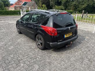 Peugeot 207 1.6 vti picture 3