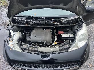 Peugeot 107 Weinig km !! picture 26